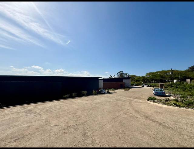 255M² INDUSTRIAL YARD FOR SALE IN UMHLALI